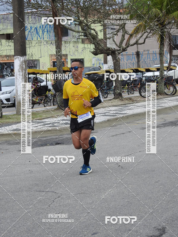 Buy your photos of the eventMeia Maratona Internacional de Peru�be on Fotop