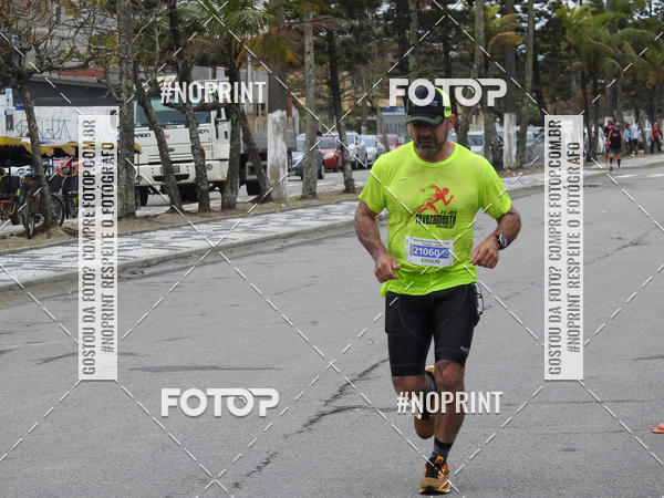 Buy your photos of the eventMeia Maratona Internacional de Peru�be on Fotop