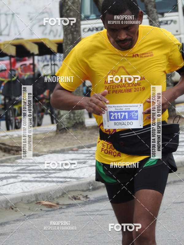 Buy your photos of the eventMeia Maratona Internacional de Peru�be on Fotop