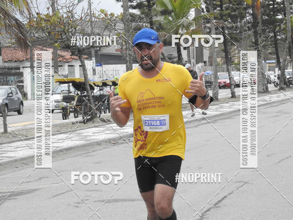 Buy your photos of the eventMeia Maratona Internacional de Peru�be on Fotop