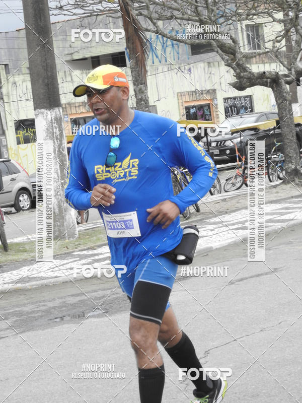 Buy your photos of the eventMeia Maratona Internacional de Peru�be on Fotop