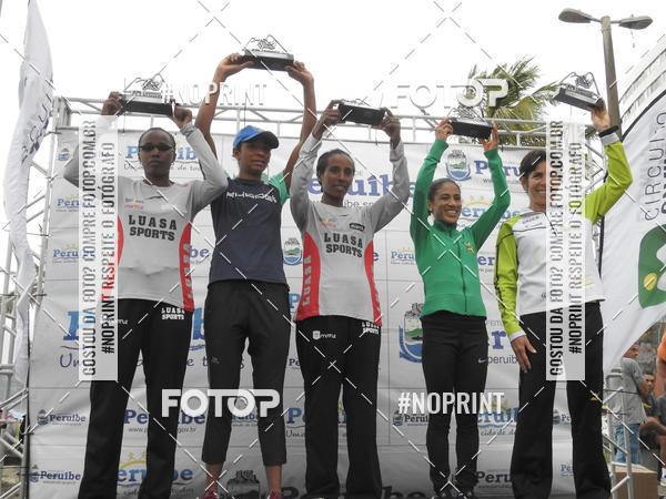 Buy your photos of the eventMeia Maratona Internacional de Peru�be on Fotop