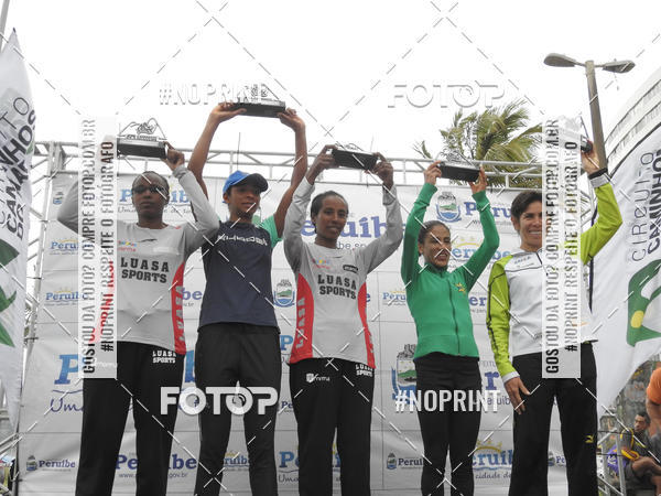 Buy your photos of the eventMeia Maratona Internacional de Peru�be on Fotop