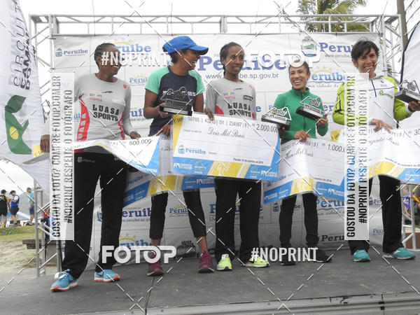 Buy your photos of the eventMeia Maratona Internacional de Peru�be on Fotop