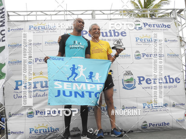 Buy your photos of the eventMeia Maratona Internacional de Peru�be on Fotop
