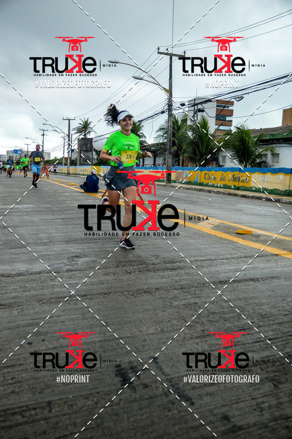 Compre suas fotos do evento18 Maratona Po de Acar de Revezamento no Fotop