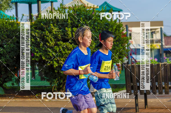 Buy your photos of the eventIII Circuito de Corrida de Rua - Cidade das Flores - 3 ETAPA on Fotop