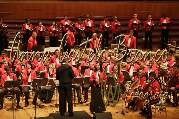 Buy your photos of the eventApresentao Banda Sinfnica do CFN - Marinha do Brasil on Fotop