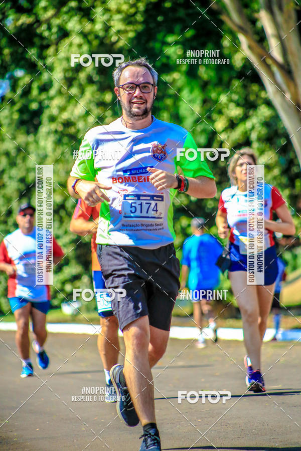 Buy your photos of the eventCorrida 6 Milhas Bombeiros Civis on Fotop