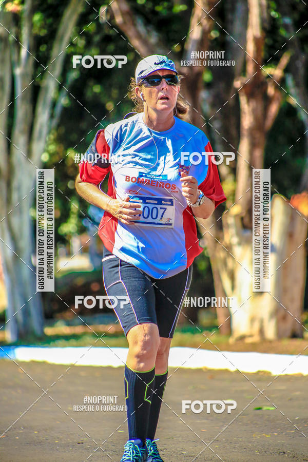 Buy your photos of the eventCorrida 6 Milhas Bombeiros Civis on Fotop