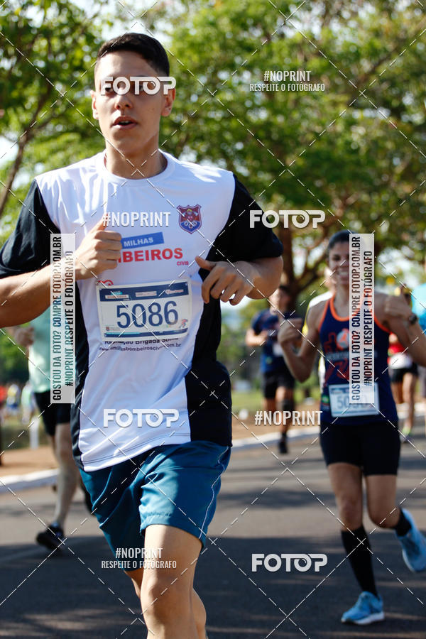 Buy your photos of the eventCorrida 6 Milhas Bombeiros Civis on Fotop