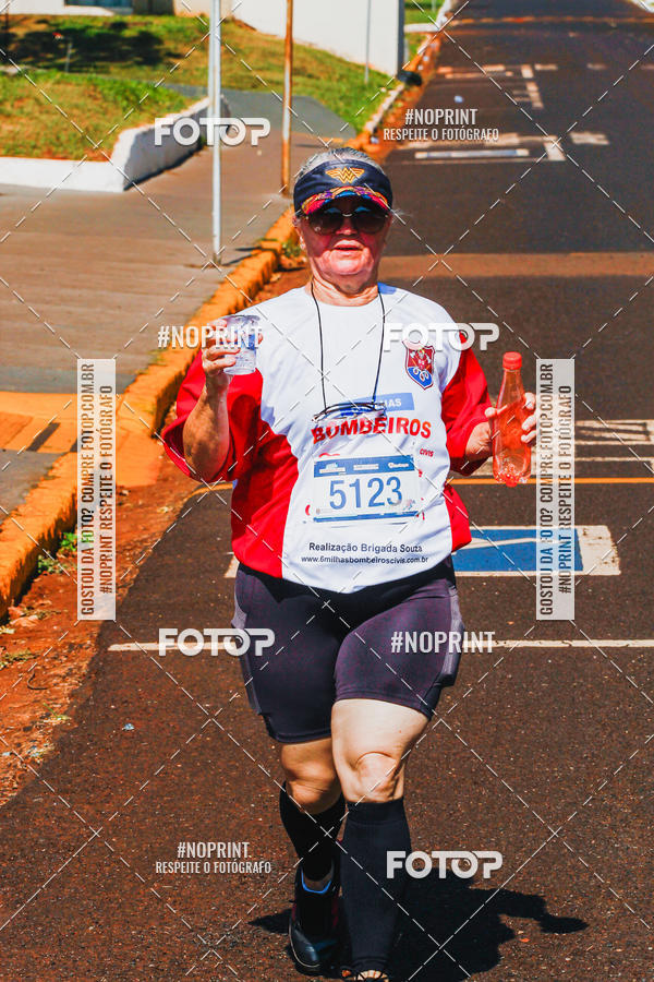 Buy your photos of the eventCorrida 6 Milhas Bombeiros Civis on Fotop