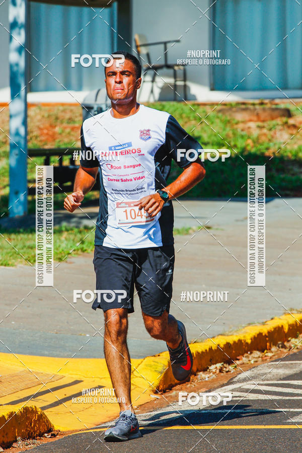 Buy your photos of the eventCorrida 6 Milhas Bombeiros Civis on Fotop