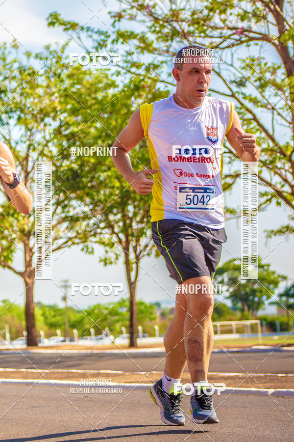 Buy your photos of the eventCorrida 6 Milhas Bombeiros Civis on Fotop