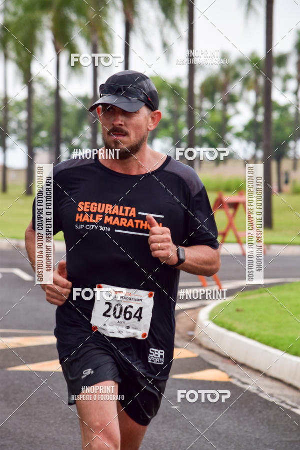 Buy your photos of the eventSeguralta Half Marathon SJP City 2019 on Fotop