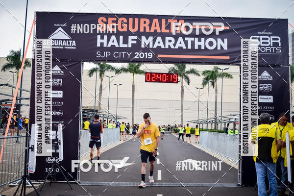 Buy your photos of the eventSeguralta Half Marathon SJP City 2019 on Fotop