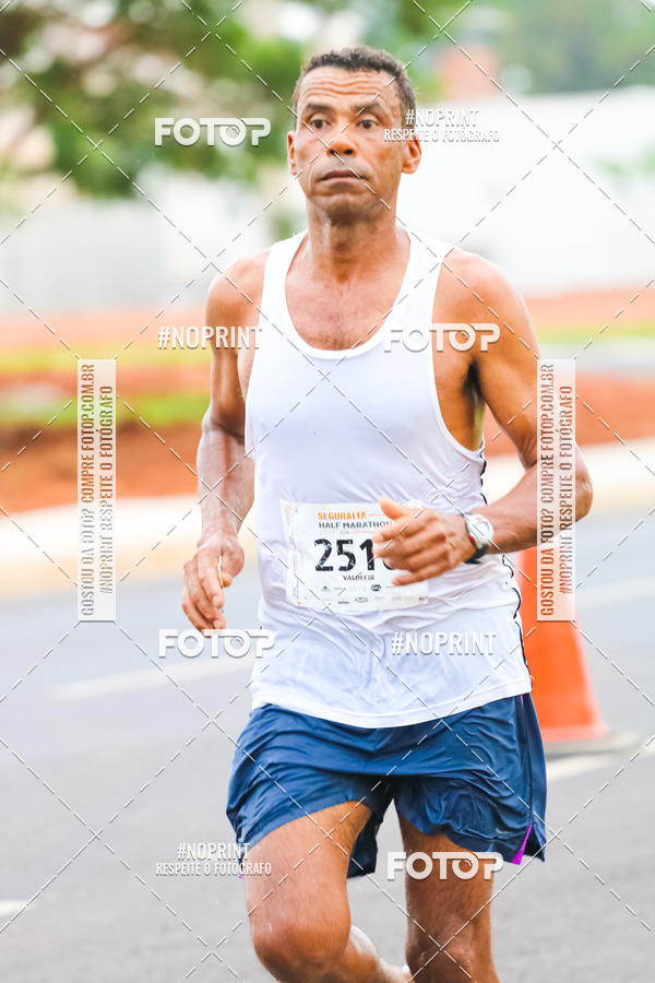 Buy your photos of the eventSeguralta Half Marathon SJP City 2019 on Fotop