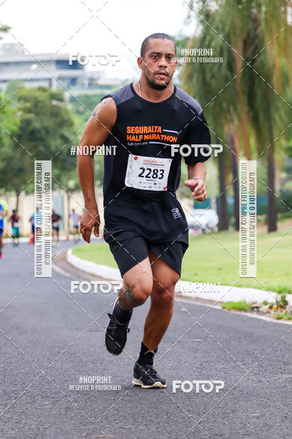 Buy your photos of the eventSeguralta Half Marathon SJP City 2019 on Fotop