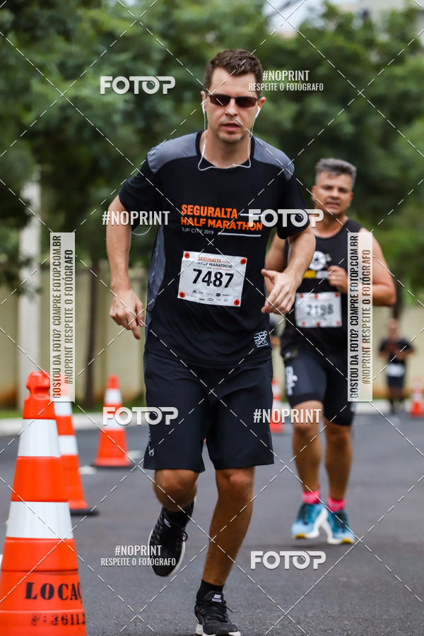 Buy your photos of the eventSeguralta Half Marathon SJP City 2019 on Fotop