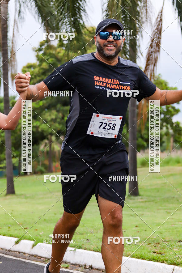 Buy your photos of the eventSeguralta Half Marathon SJP City 2019 on Fotop