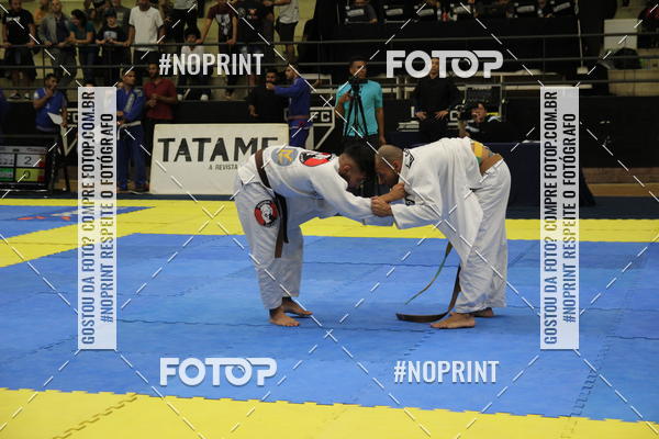 Buy your photos of the eventfight friends on Fotop