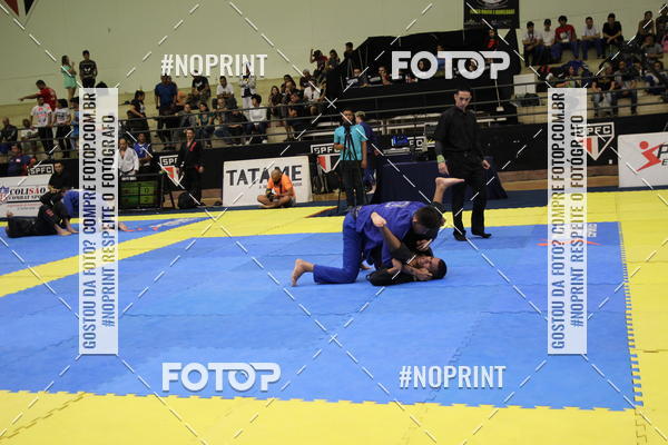 Buy your photos of the eventfight friends on Fotop