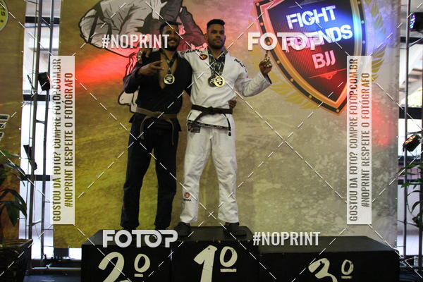 Compre suas fotos do eventofight friends no Fotop