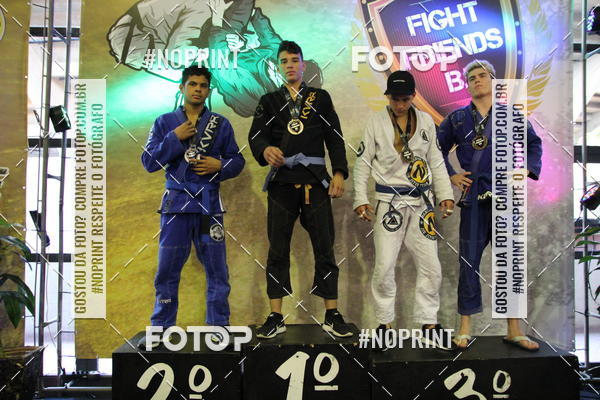 Compre suas fotos do eventofight friends no Fotop