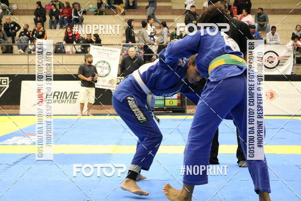 Buy your photos of the eventfight friends on Fotop