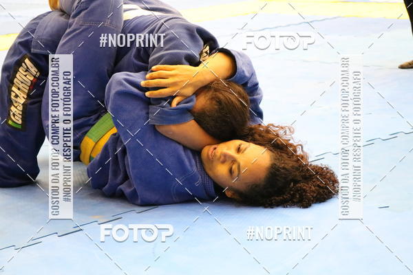 Buy your photos of the eventfight friends on Fotop