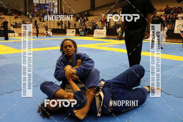 Buy your photos of the eventfight friends on Fotop