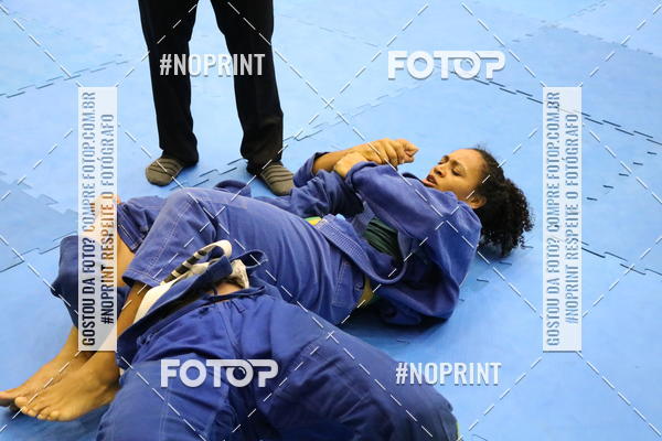 Buy your photos of the eventfight friends on Fotop