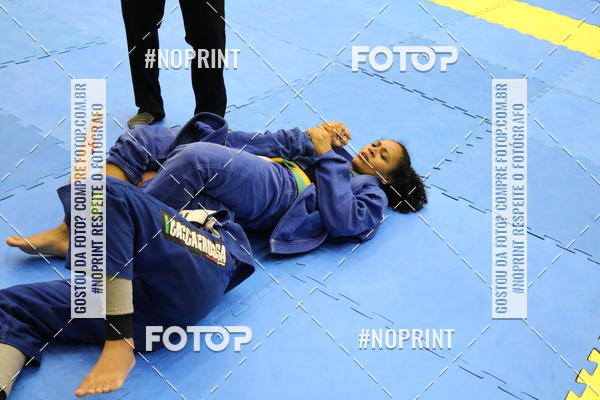 Buy your photos of the eventfight friends on Fotop