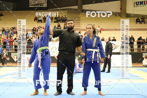 Buy your photos of the eventfight friends on Fotop