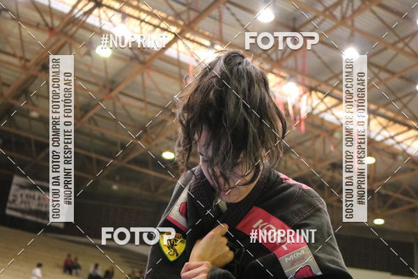 Buy your photos of the eventfight friends on Fotop