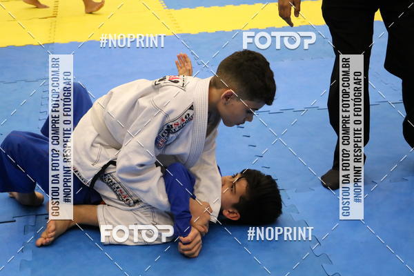 Buy your photos of the eventfight friends on Fotop