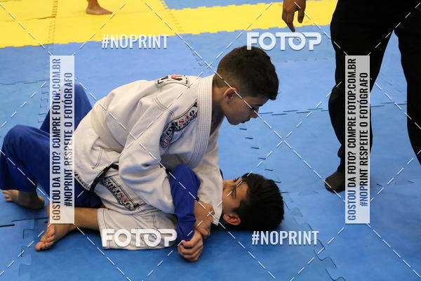 Buy your photos of the eventfight friends on Fotop