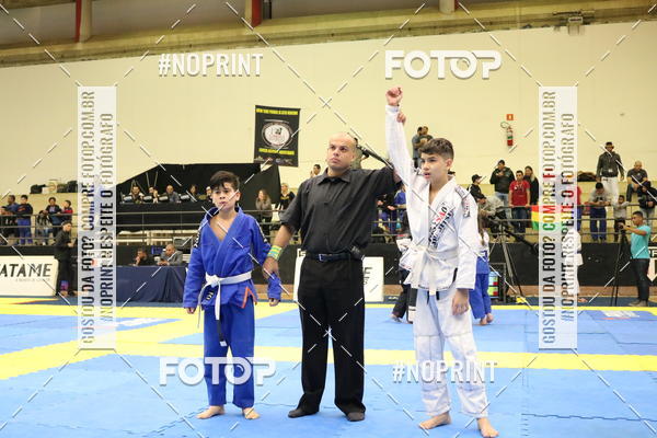 Buy your photos of the eventfight friends on Fotop