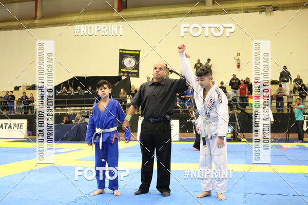 Buy your photos of the eventfight friends on Fotop