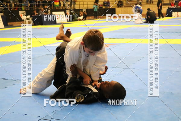 Buy your photos of the eventfight friends on Fotop