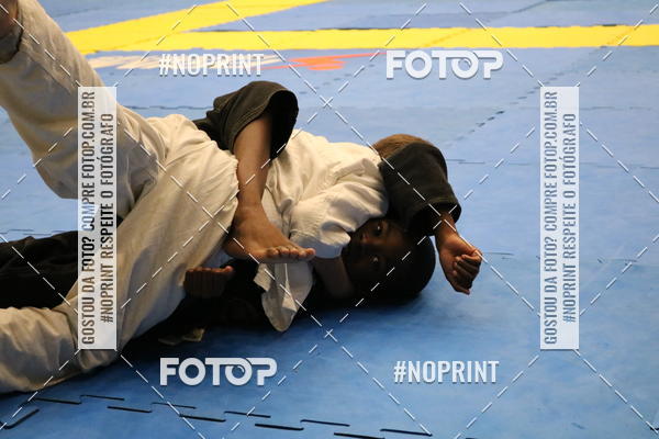 Buy your photos of the eventfight friends on Fotop