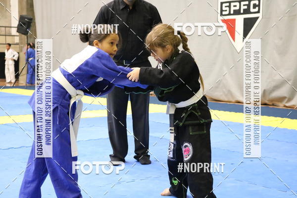 Buy your photos of the eventfight friends on Fotop