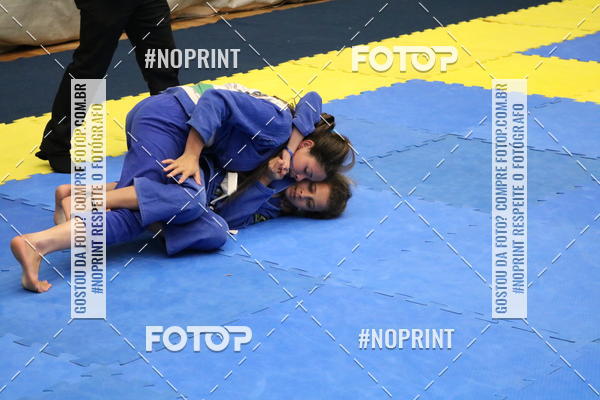 Buy your photos of the eventfight friends on Fotop