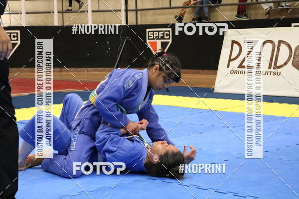 Buy your photos of the eventfight friends on Fotop