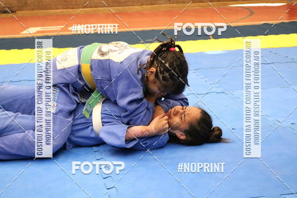 Buy your photos of the eventfight friends on Fotop