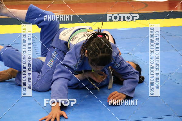 Buy your photos of the eventfight friends on Fotop