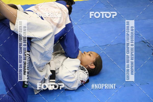 Buy your photos of the eventfight friends on Fotop