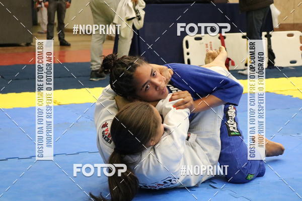 Buy your photos of the eventfight friends on Fotop