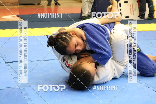 Buy your photos of the eventfight friends on Fotop