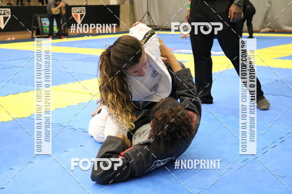 Buy your photos of the eventfight friends on Fotop